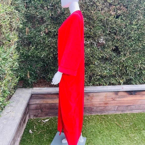 Diamond Tea Red Button Down Robe/ Dressing Gown